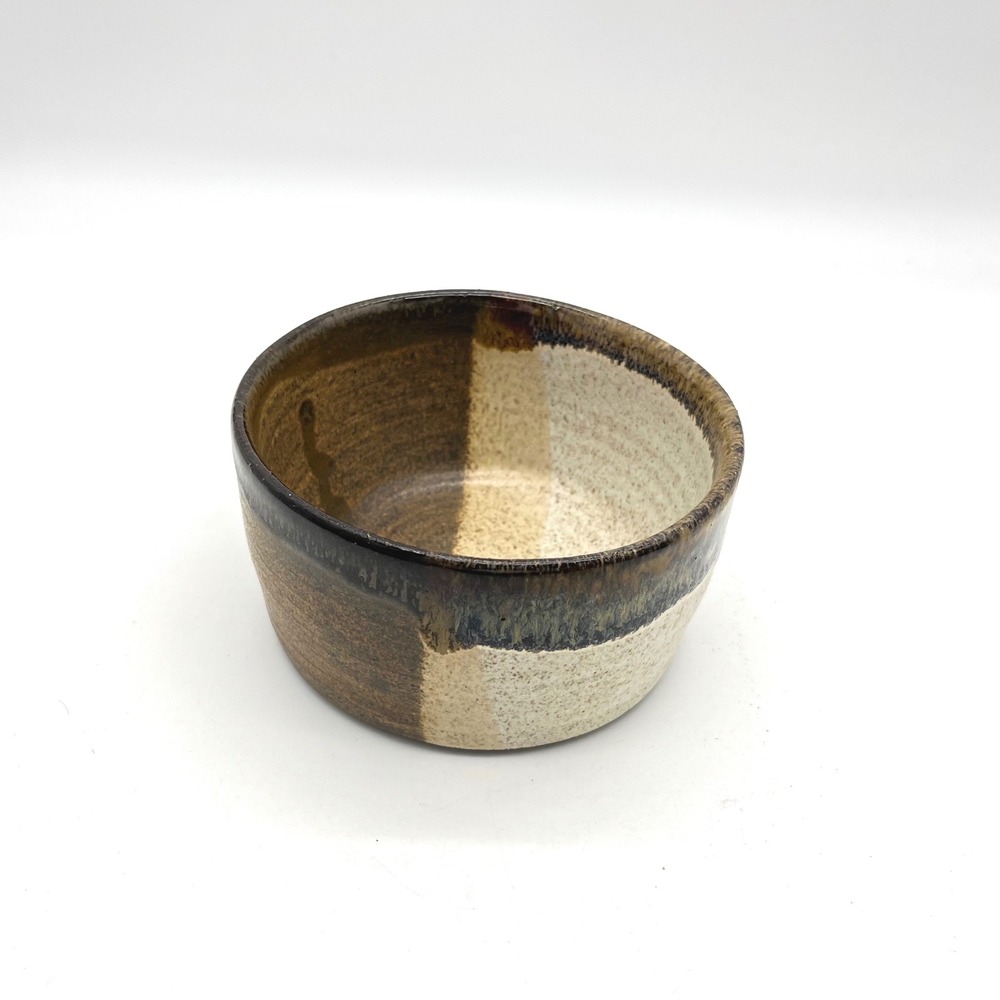 Handmade Studio Pottery Tri-Tone Brown Cream Speckled Glaze Bowl‎ Signed 5in